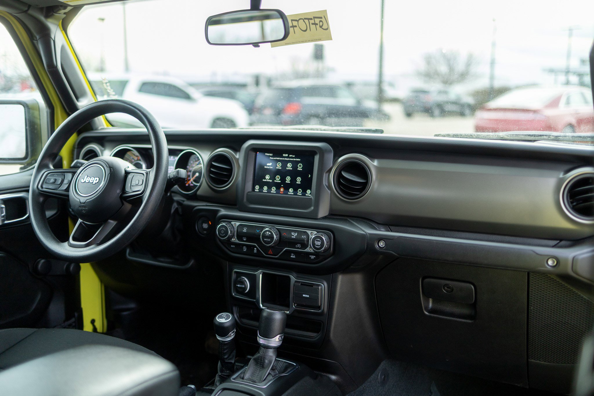 Used 2023 Jeep Gladiator Sport image 31