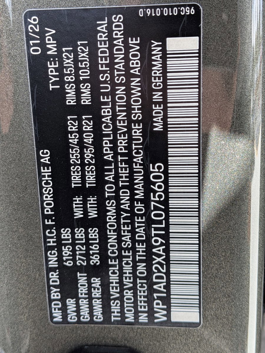 New 2026 Porsche Macan Electric image 28