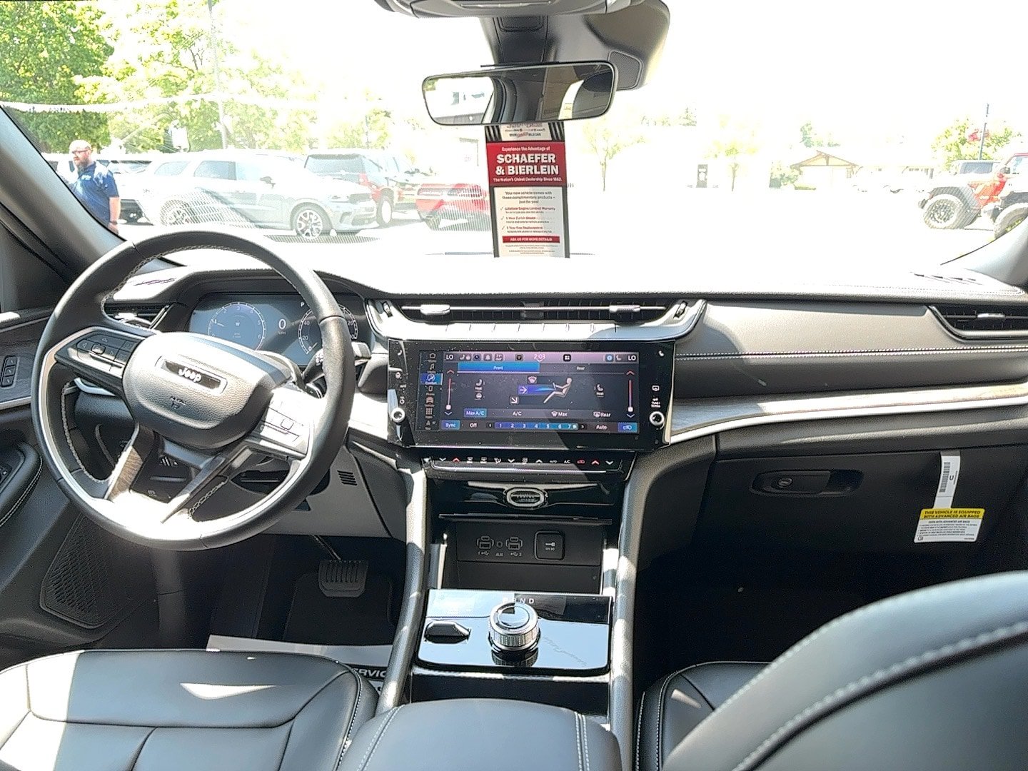 New 2026 Jeep Grand Cherokee L Limited w/ Limited Altitude Package AWD/4WD image 13
