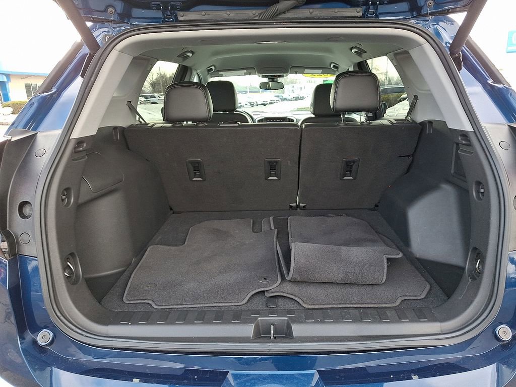 Certified 2022 GMC Terrain SLT image 30