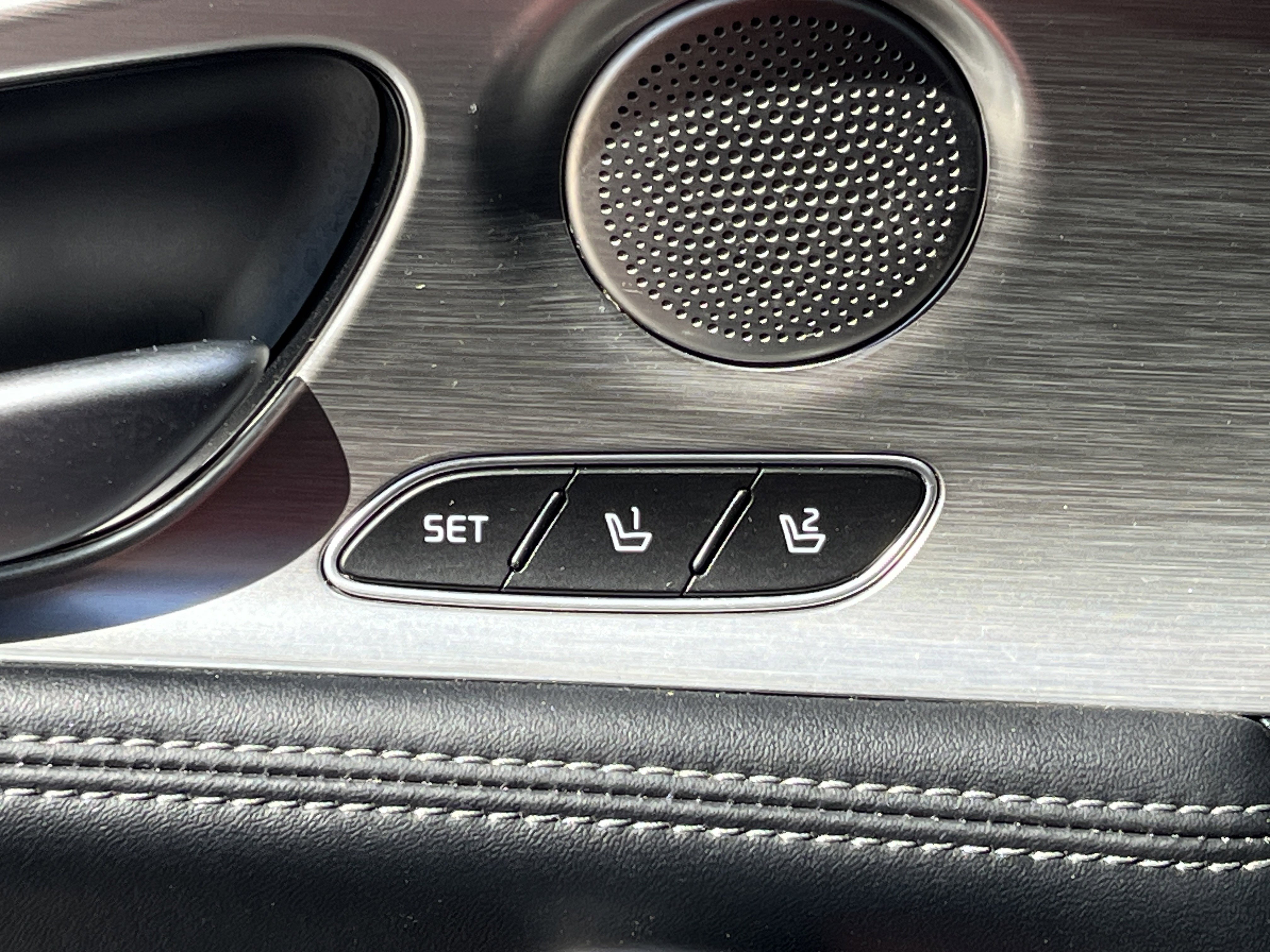 Used 2023 Kia Stinger GT2 image 19