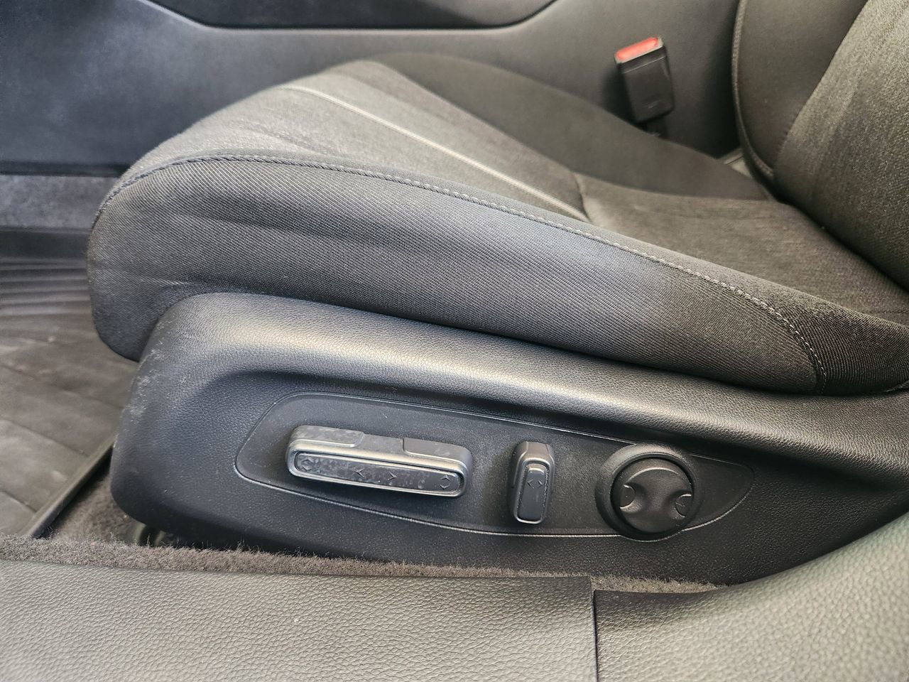 Used 2024 Honda Accord Sport image 23