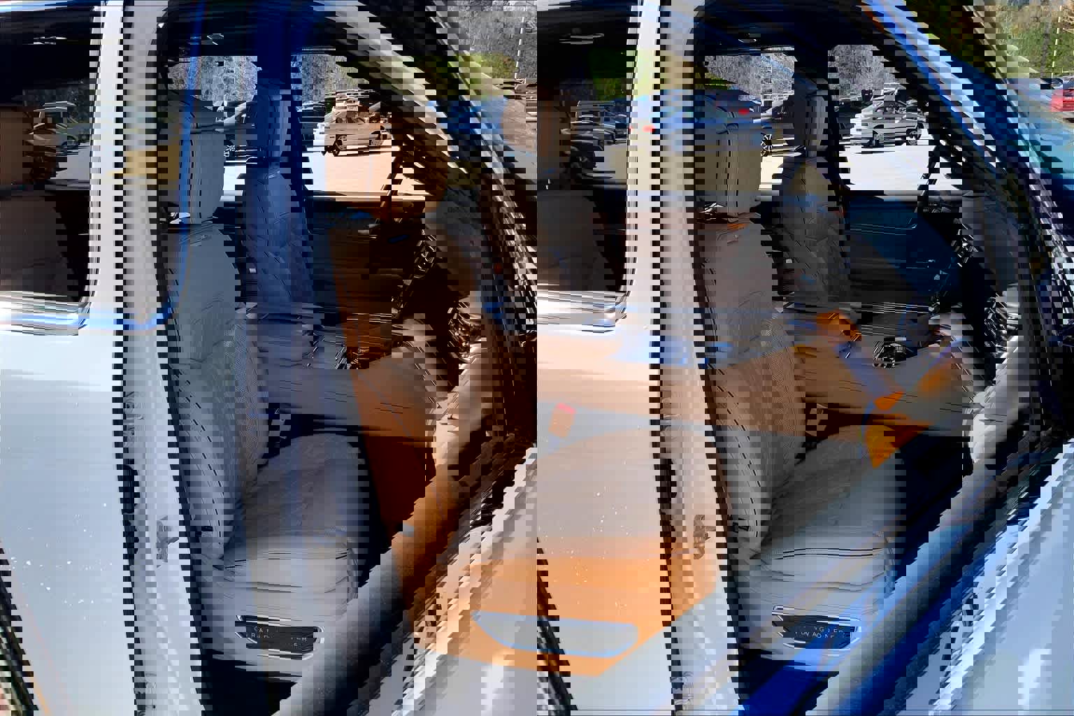 Used 2022 Jeep Grand Wagoneer Series III w/ HD Trailer Tow Package image 8