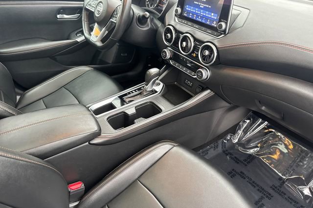 Used 2022 Nissan Sentra SR w/ SR Premium Package image 12