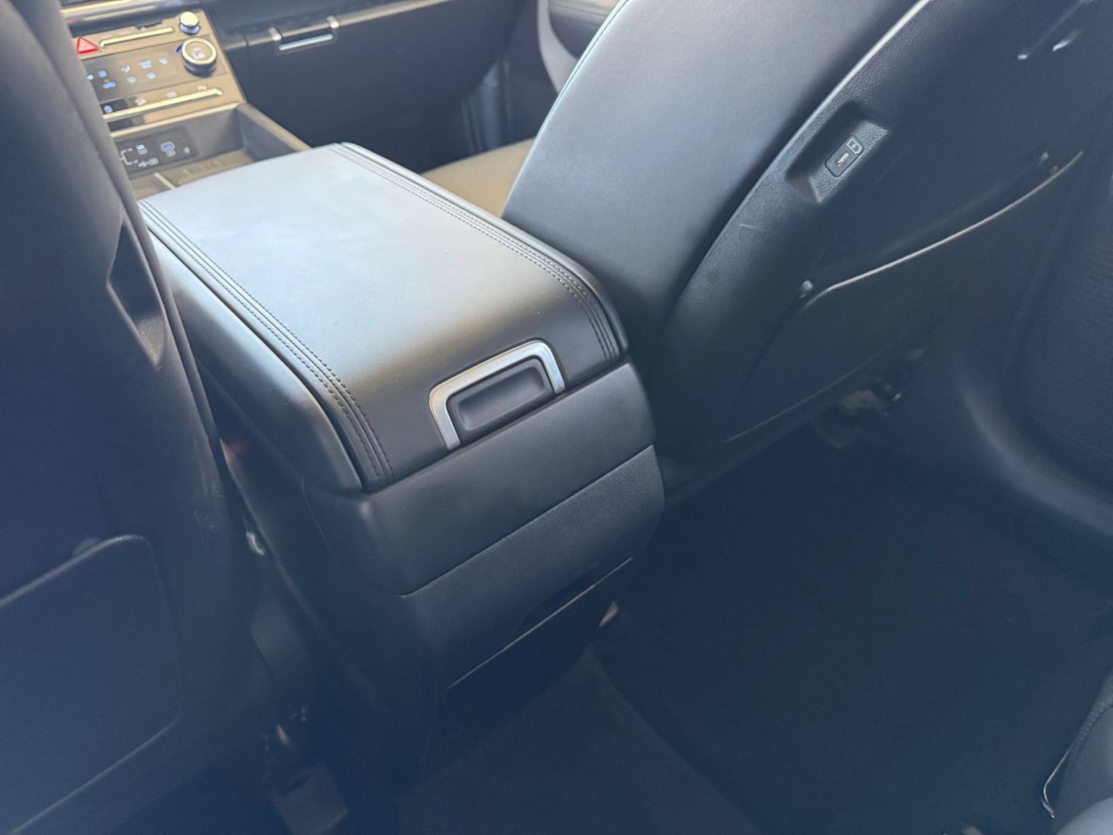 Used 2025 Hyundai Santa Fe SEL FWD image 20