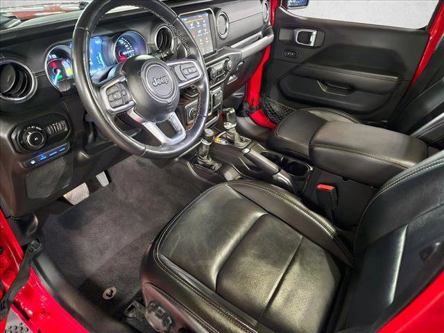Used 2021 Jeep Wrangler Unlimited Sahara w/ Cold Weather Group AWD/4WD image 9