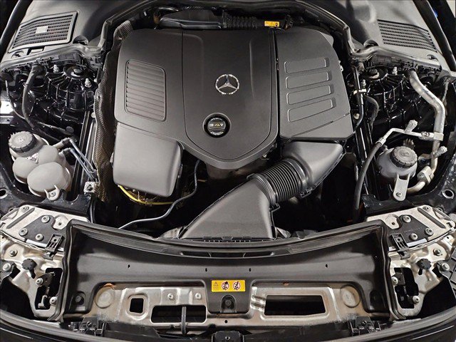 Used 2025 Mercedes-Benz CLE 300 4MATIC Cabriolet image 22