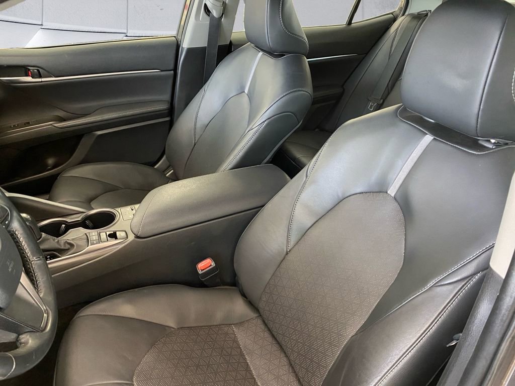Used 2023 Toyota Camry XSE image 8