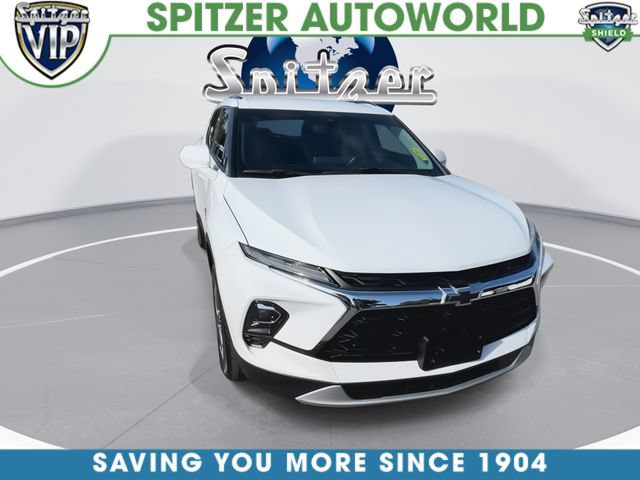 Used 2024 Chevrolet Blazer LT w/ Convenience Package AWD/4WD image 3