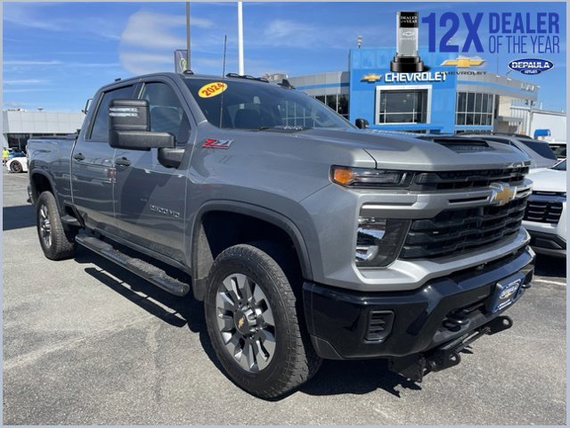 Used 2024 Chevrolet Silverado 2500 Custom w/ Custom Value Package