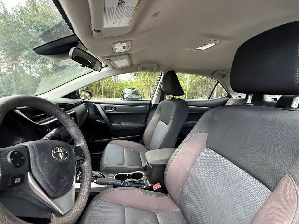 Used 2019 Toyota Corolla LE FWD image 19