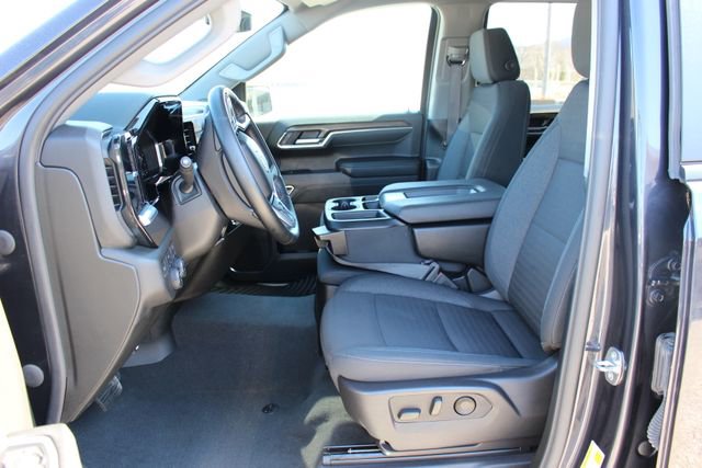 Used 2024 Chevrolet Silverado 1500 LT image 9