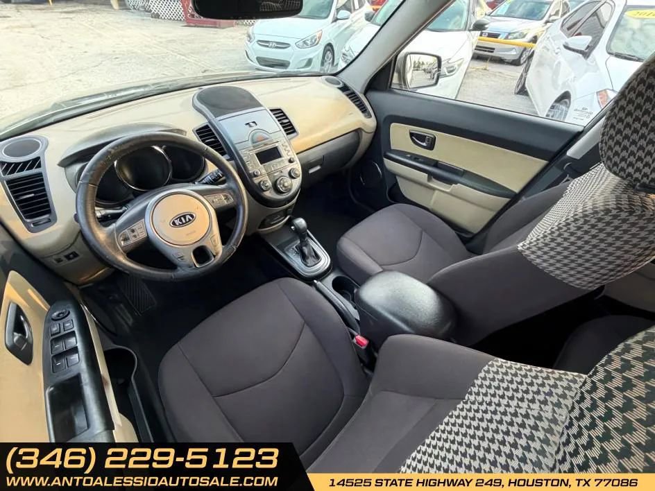 Used 2011 Kia Soul ! image 11