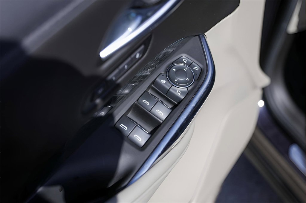 Certified 2022 Cadillac XT4 Premium Luxury w/ Technology Package image 22