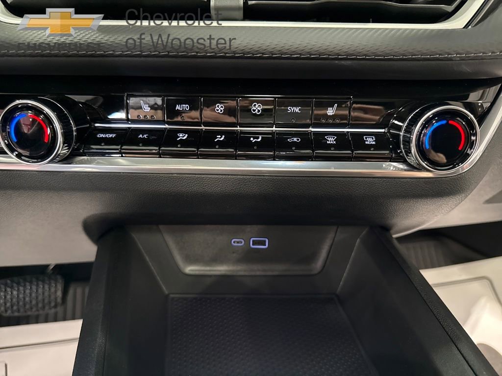 New 2026 Chevrolet Equinox LT image 23