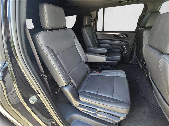 Used 2025 Chevrolet Suburban Z71 w/ Comfort Package image 20