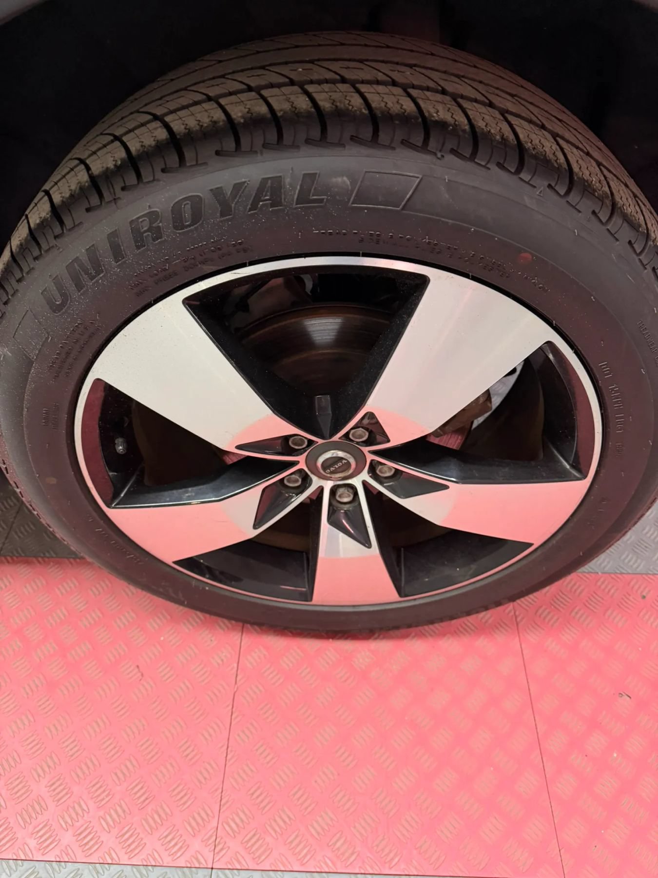 Used 2019 Volvo XC40 T5 Momentum AWD/4WD image 43