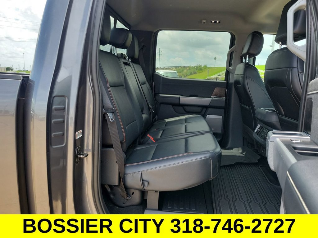 Used 2023 Ford F250 Lariat w/ Sport Appearance Package AWD/4WD image 21