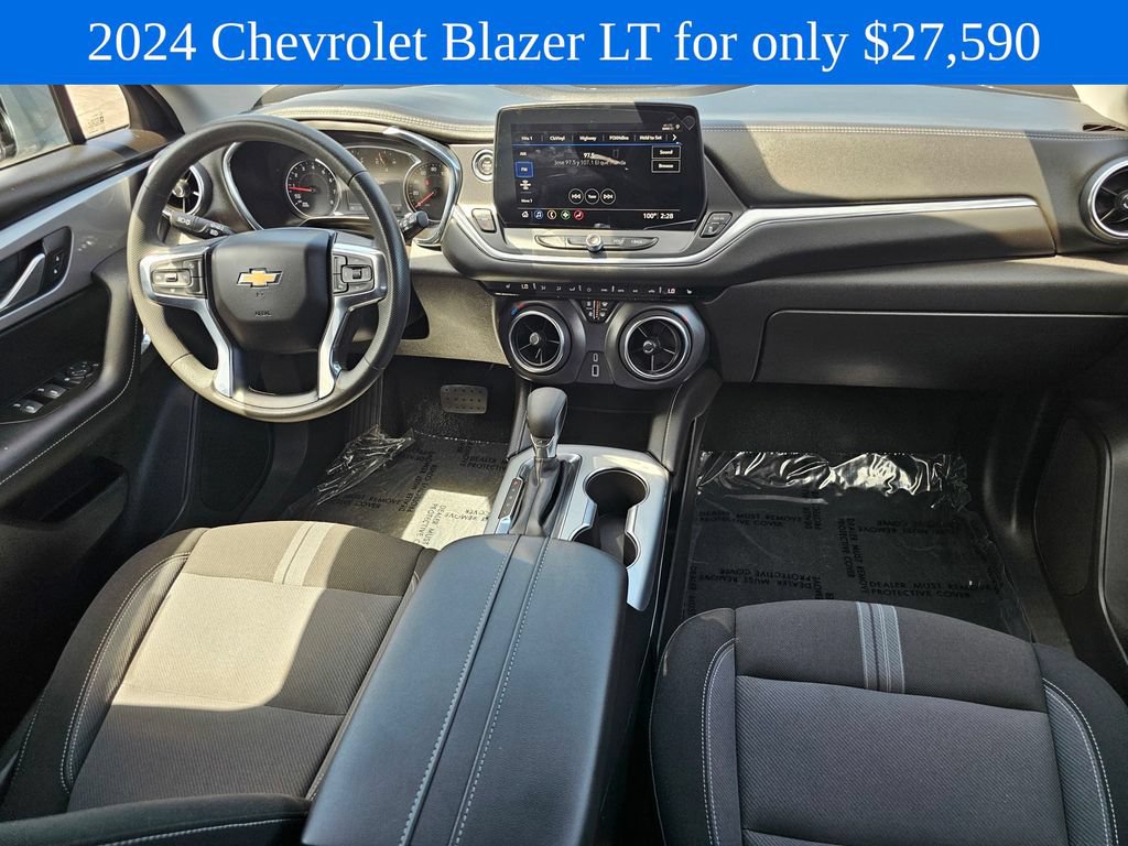 Used 2024 Chevrolet Blazer LT FWD image 15