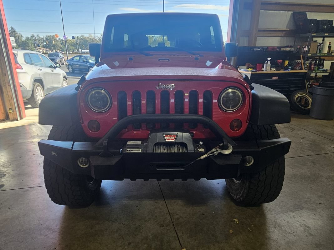 Used 2010 Jeep Wrangler Unlimited Sport AWD/4WD image 11