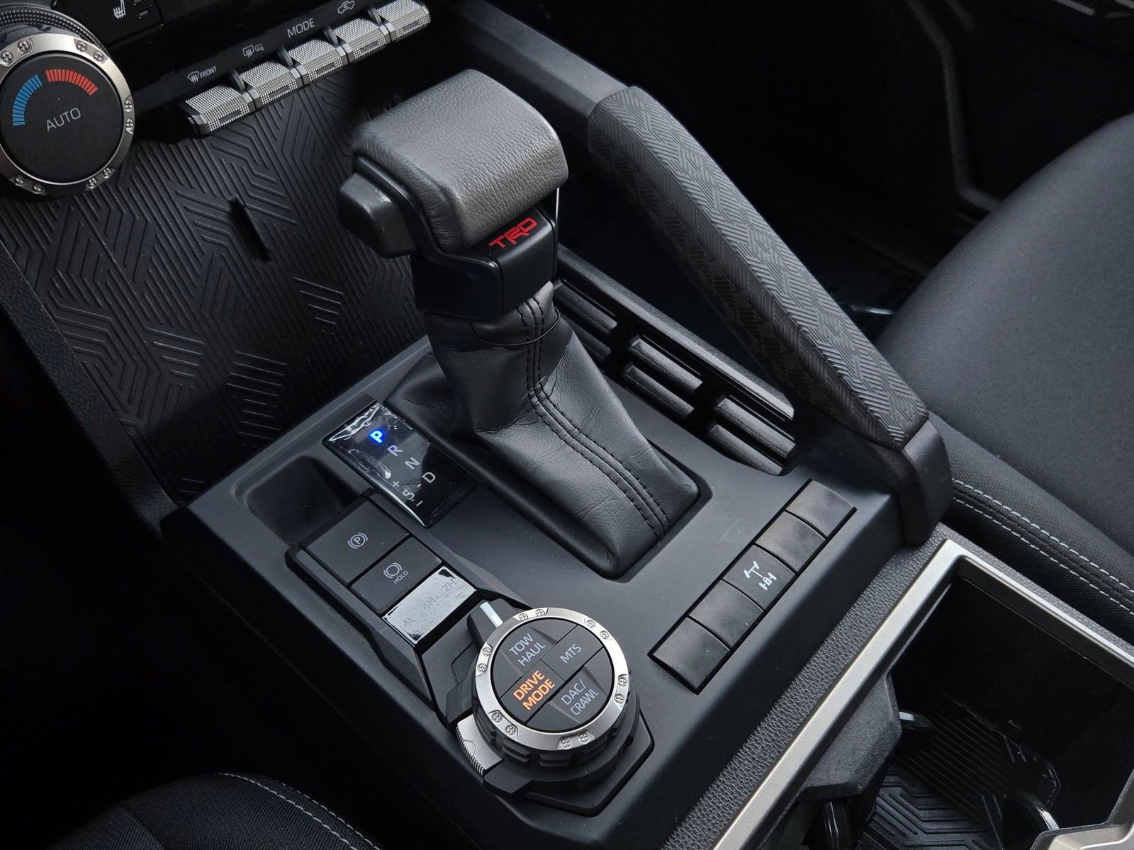 Certified 2025 Toyota Tacoma TRD Off-Road image 16