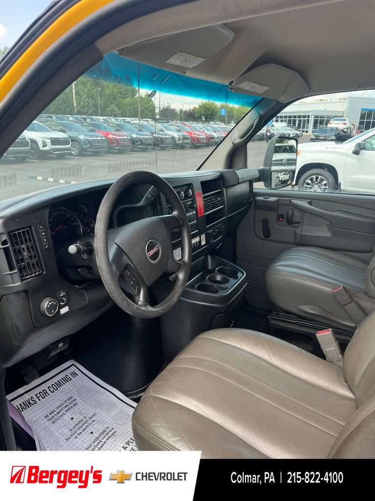 Used 2015 GMC Savana 3500 RWD image 7