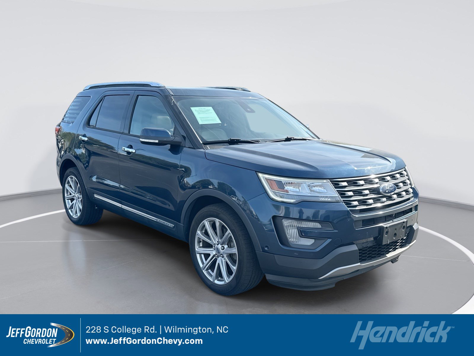 Used 2017 Ford Explorer Limited w/ Equipment Group 301A image 1