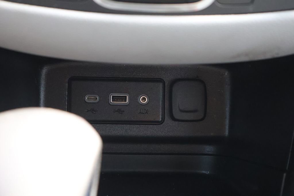 Certified 2024 Chevrolet Equinox LS w/ Driver Confidence II Package image 24