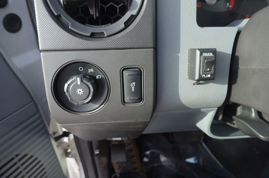 Used 2015 Ford F350 XL image 23