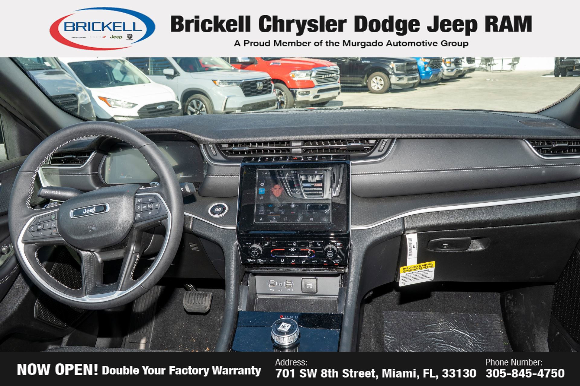 New 2025 Jeep Grand Cherokee Laredo X w/ Luxury Tech Group I image 21