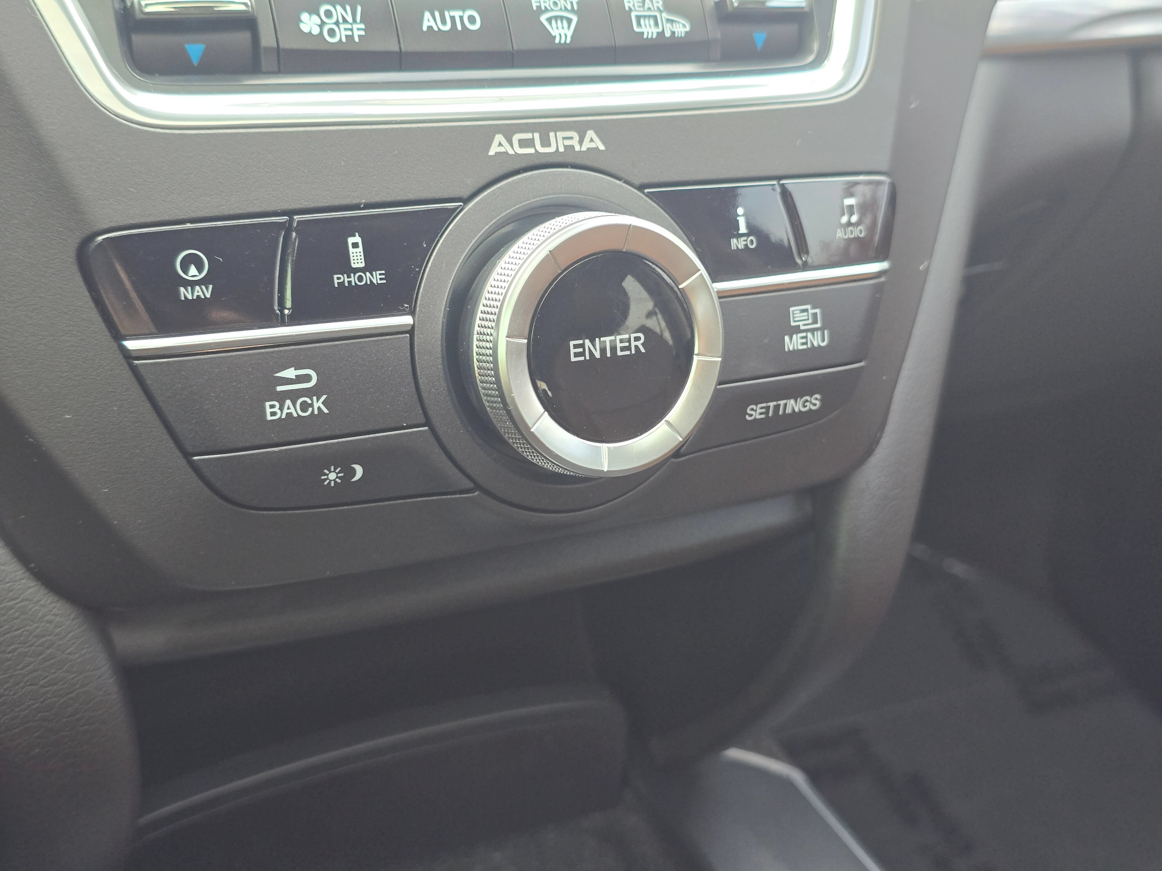 Used 2017 Acura MDX w/ Technology Package AWD/4WD image 29