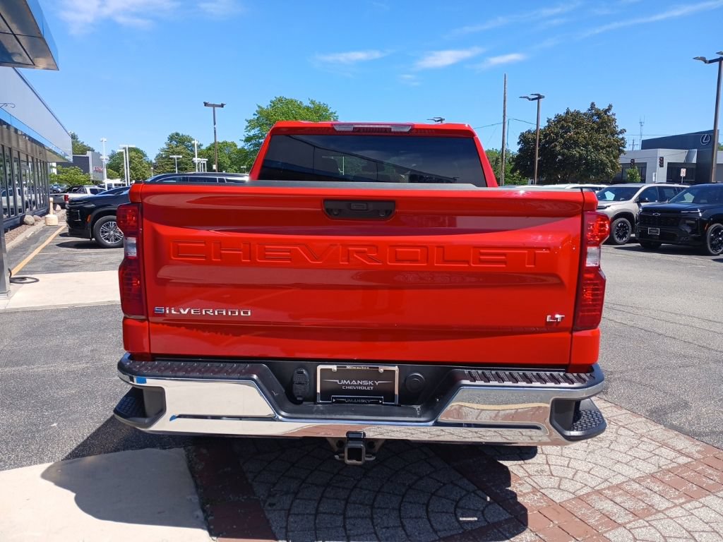 Used 2025 Chevrolet Silverado 1500 LT AWD/4WD image 8