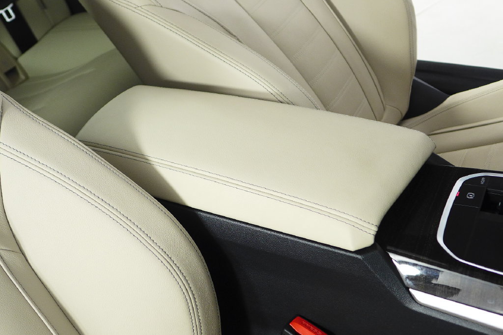 Used 2024 BMW 430i Coupe w/ M Sport Package RWD image 17