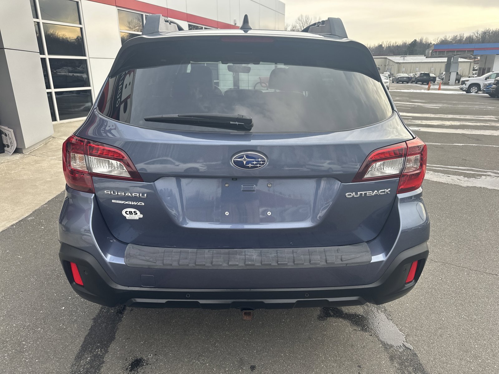 Used 2018 Subaru Outback 2.5i Limited AWD/4WD image 7