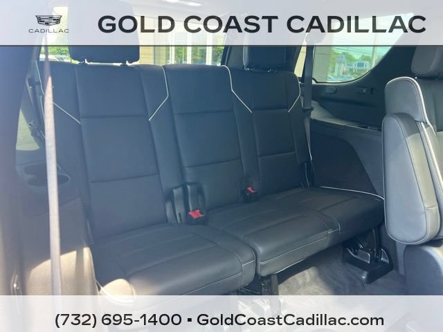 Used 2023 Cadillac Escalade Premium Luxury AWD/4WD image 13