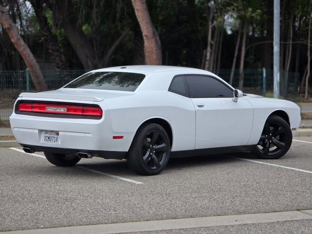 Used 2014 Dodge Challenger SXT Plus w/ Harman/Kardon Audio Group RWD image 8