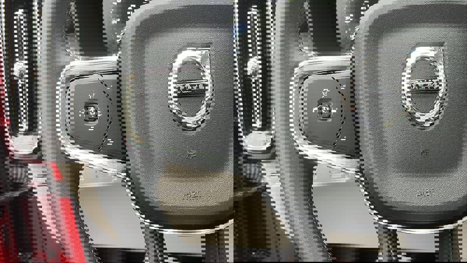 Used 2022 Volvo XC40 T5 Momentum image 14