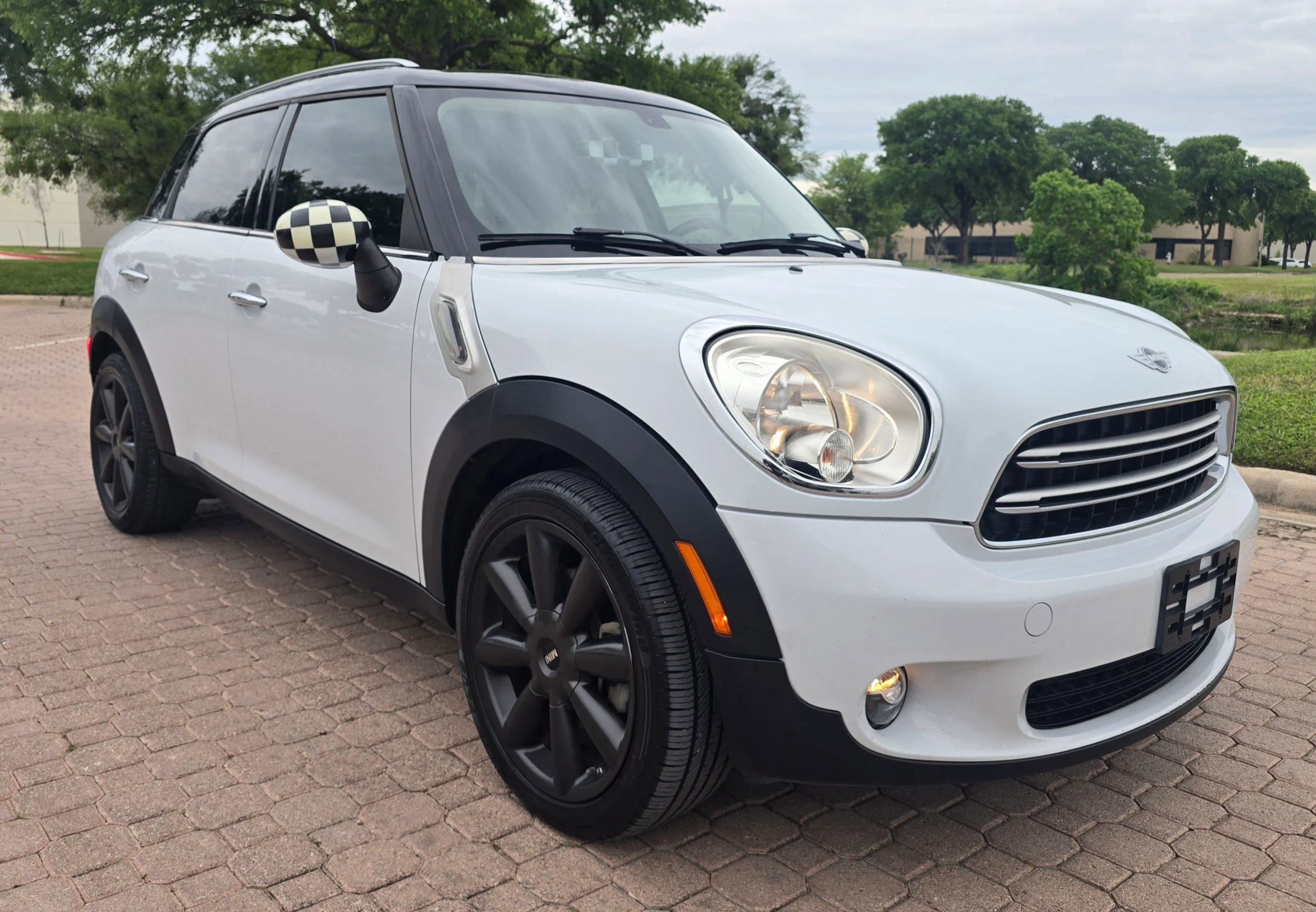 Used 2015 MINI Cooper Countryman FWD image 4