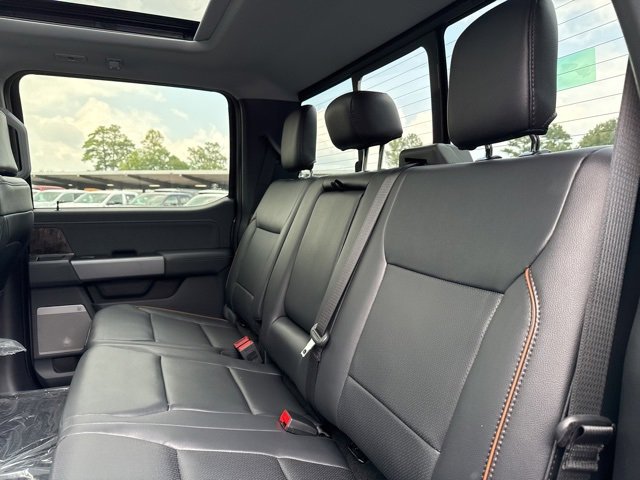 New 2025 Ford F250 Lariat w/ Chrome Package image 21
