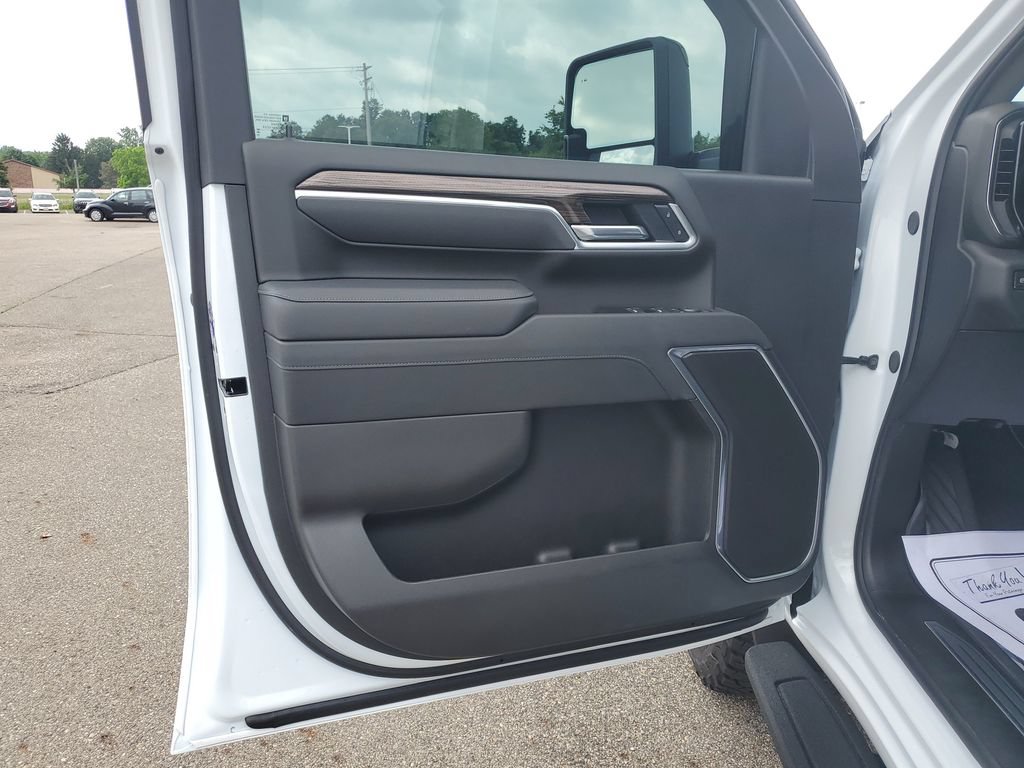 Used 2026 Chevrolet Silverado 2500 LT w/ Trail Boss Package AWD/4WD image 27