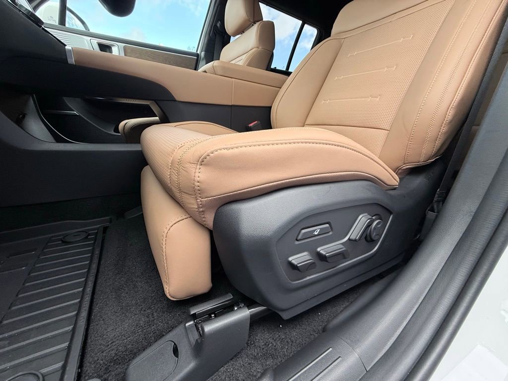 New 2026 Hyundai Santa Fe Calligraphy image 22