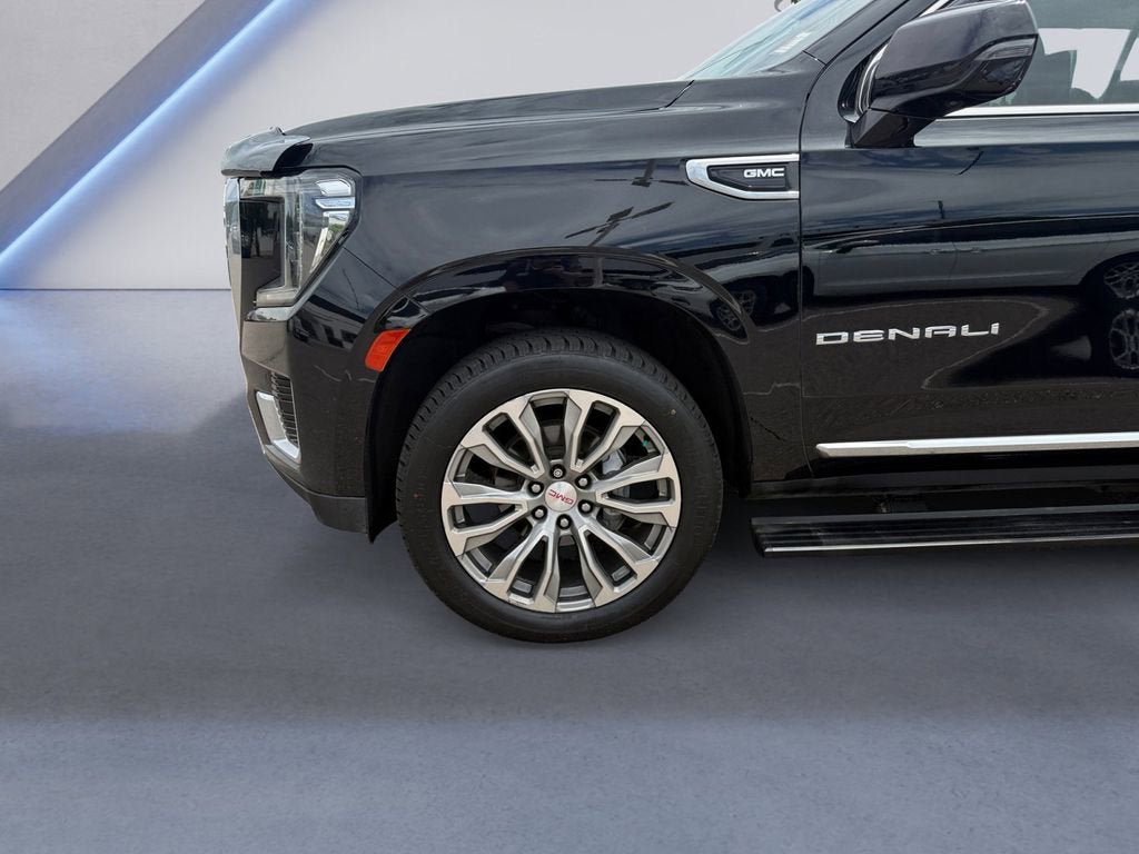 Used 2021 GMC Yukon Denali w/ Denali Premium Package AWD/4WD image 14