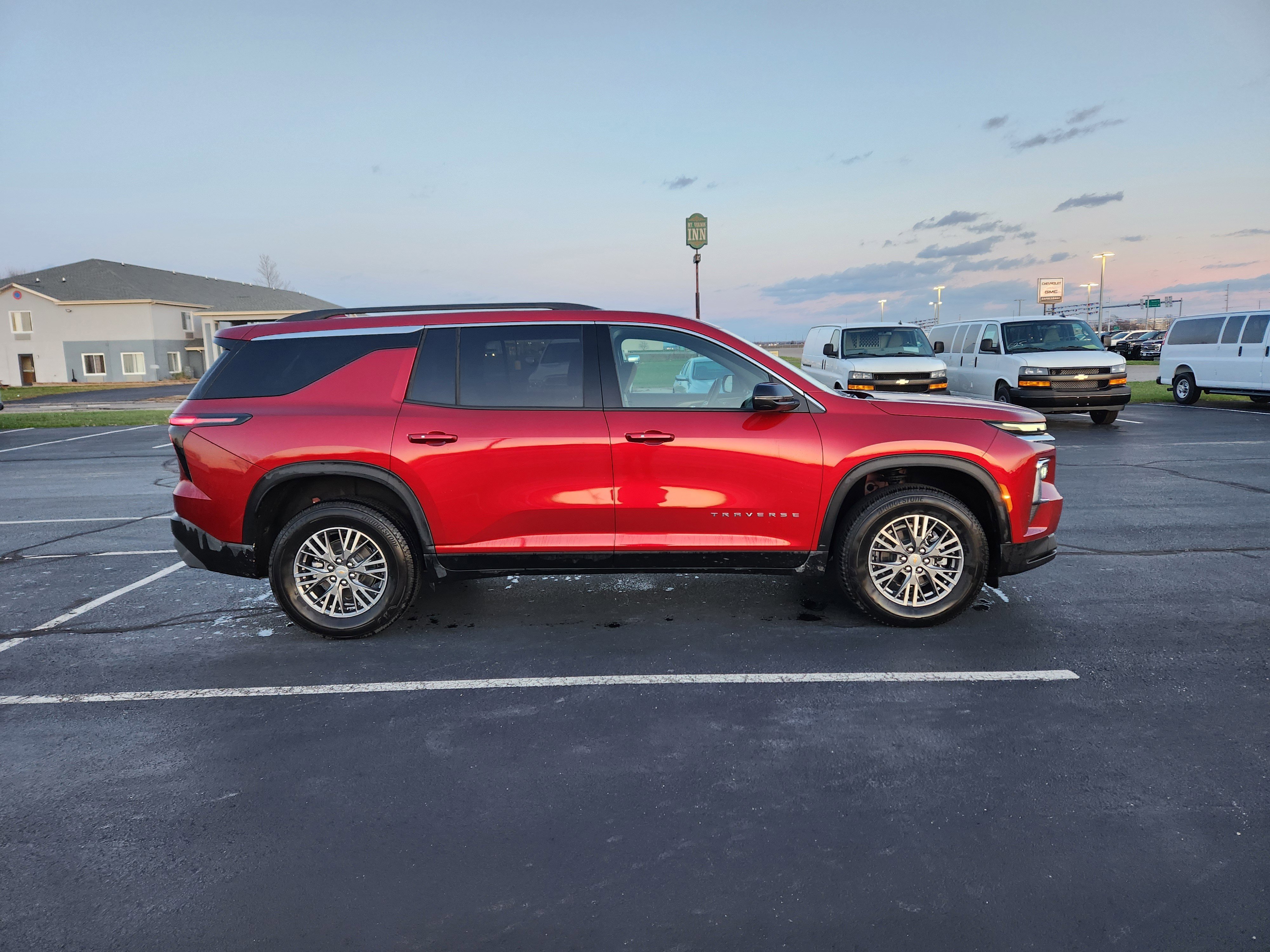 New 2025 Chevrolet Traverse LT w/ LPO, Floor Liner Package image 5