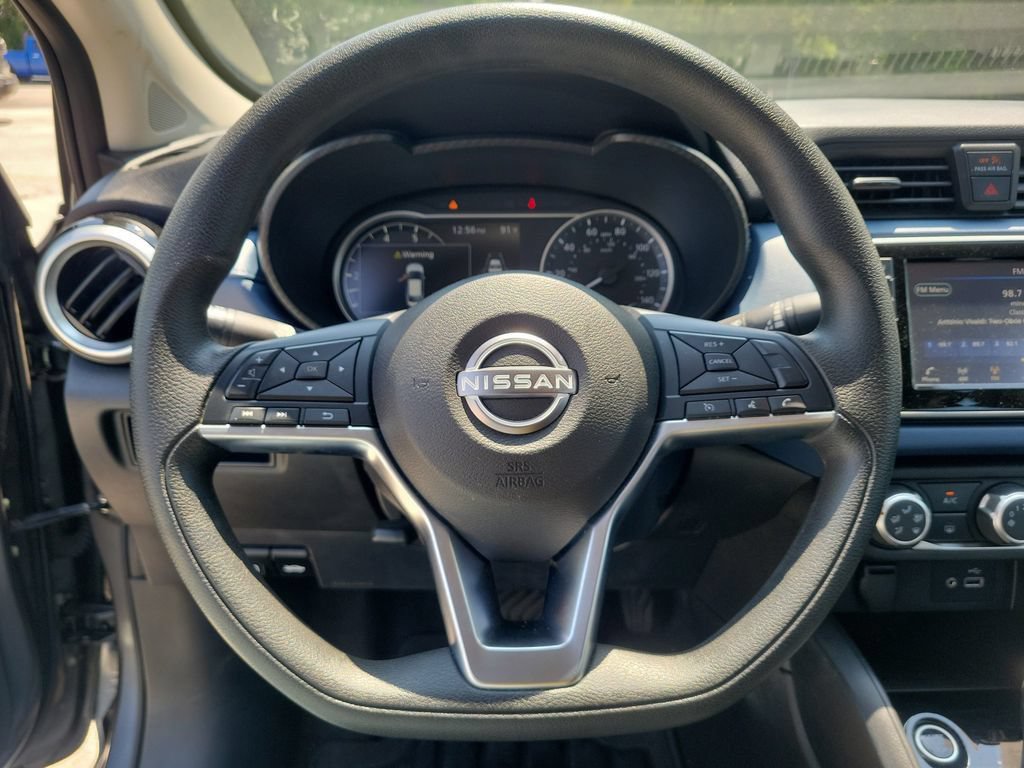 Used 2025 Nissan Versa SV FWD image 20