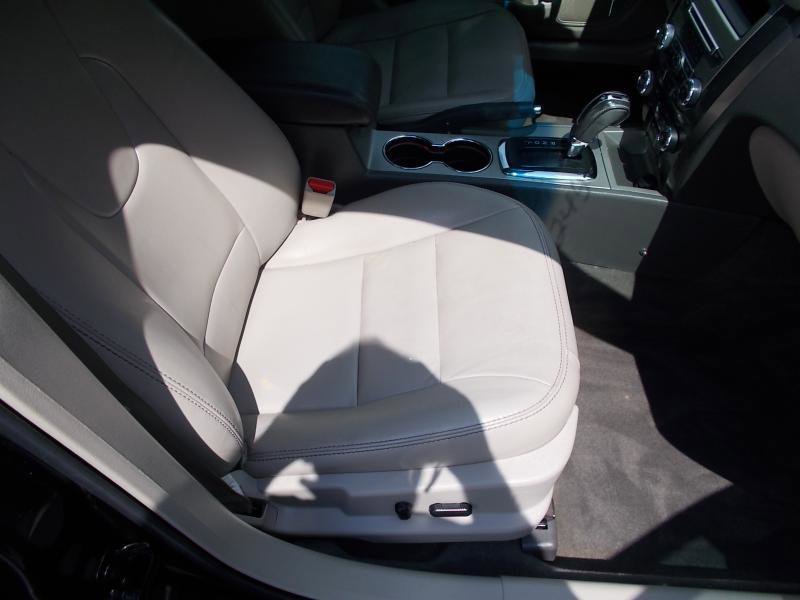 Used 2012 Ford Fusion SEL FWD image 19