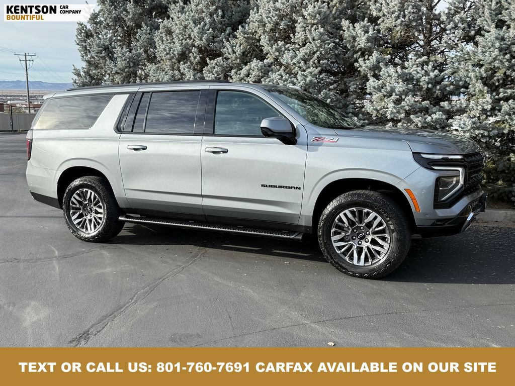 Used 2025 Chevrolet Suburban Z71 image 12