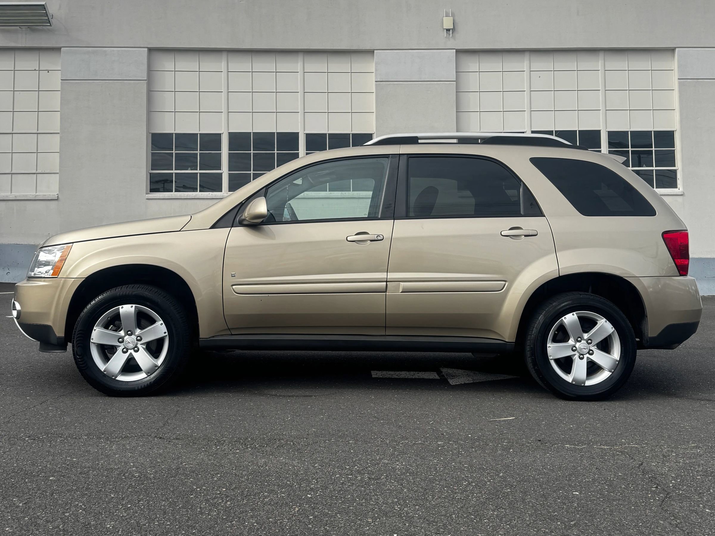 Used 2007 Pontiac Torrent 2WD w/ Preferred Package image 4