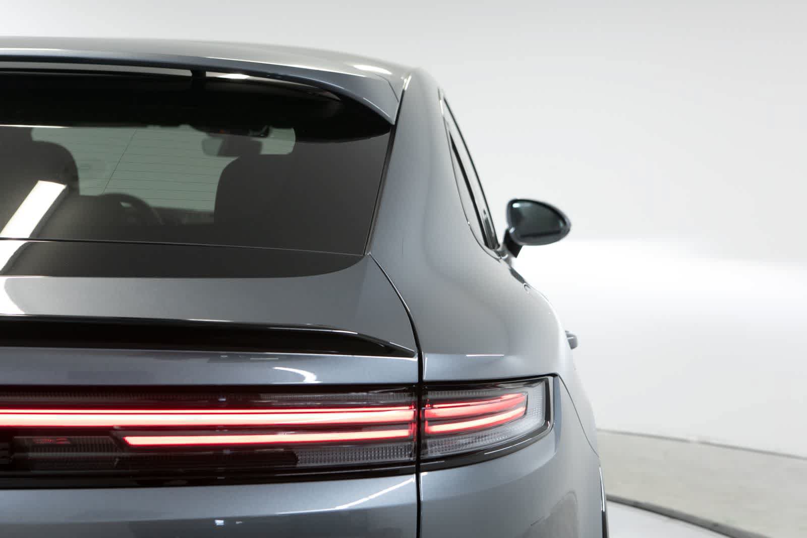 New 2026 Porsche Cayenne GTS AWD/4WD image 40