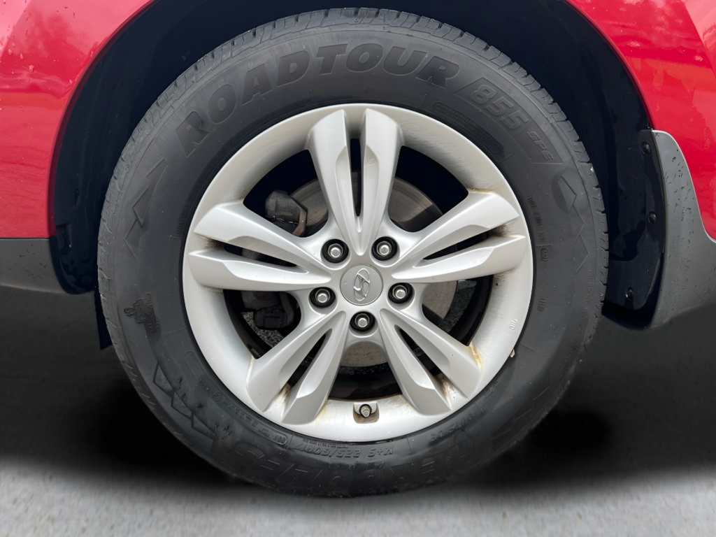 Used 2011 Hyundai Tucson GLS AWD/4WD image 30