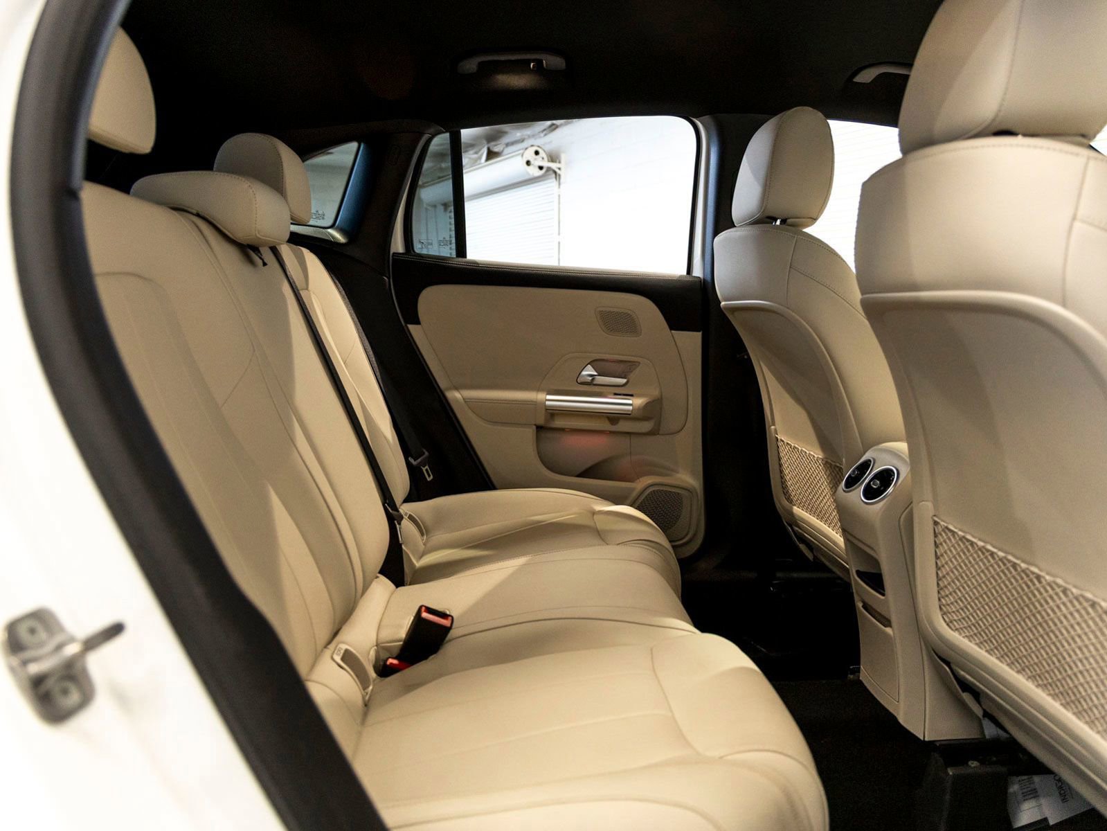 Used 2025 Mercedes-Benz GLA 250 image 25